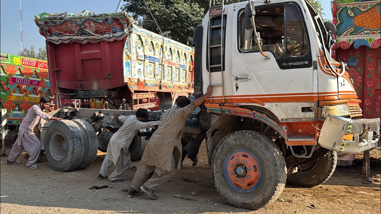 IN Pakistan such trucks are rescued or Is it thrown away? Let's see what is done in poor countries?