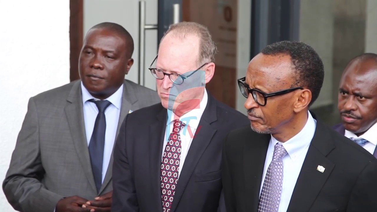 KAMINUZA YIGISHA NKA HAVARD MU RWANDA. VIDEO