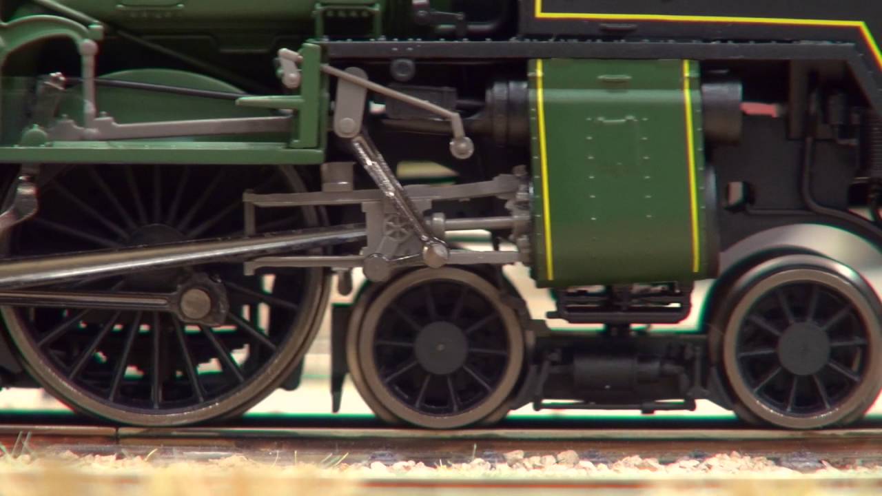 Jouef (H0 1:87) 241P Locomotive &agrave; vapeur 241 P, tender 34P