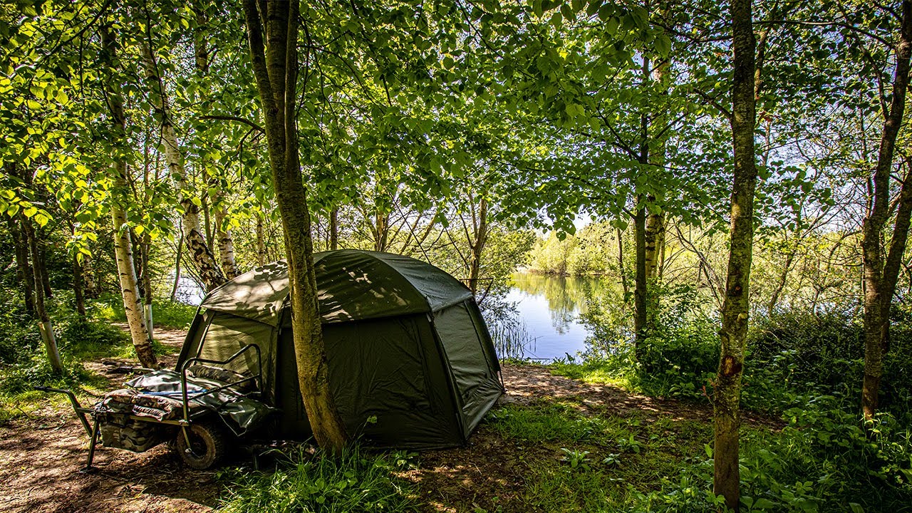 CARP Fishing An Overgrown Cotswold Gravel Pit 🇬🇧