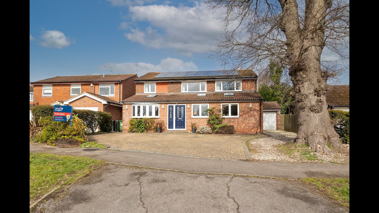 SOLD - Hawkesbury Drive, Calcot, Reading