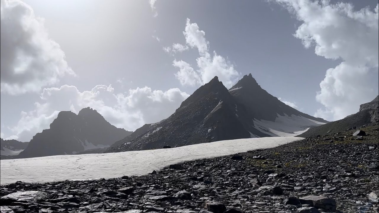A short attempt to hike across Tajikistan