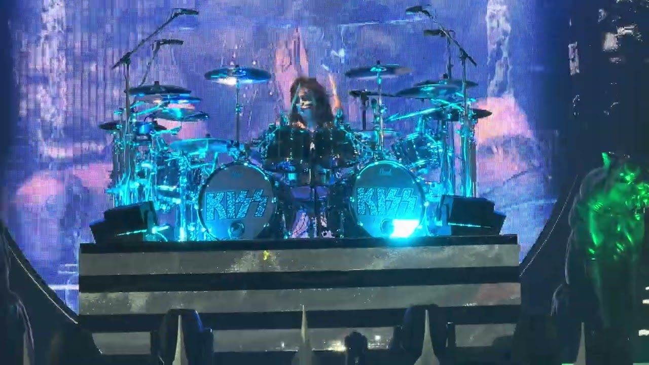 KISS: Eric Singer Drum Solo LIVE In Detroit Rock City!! At Little Caesars Arena (10/20/2023)