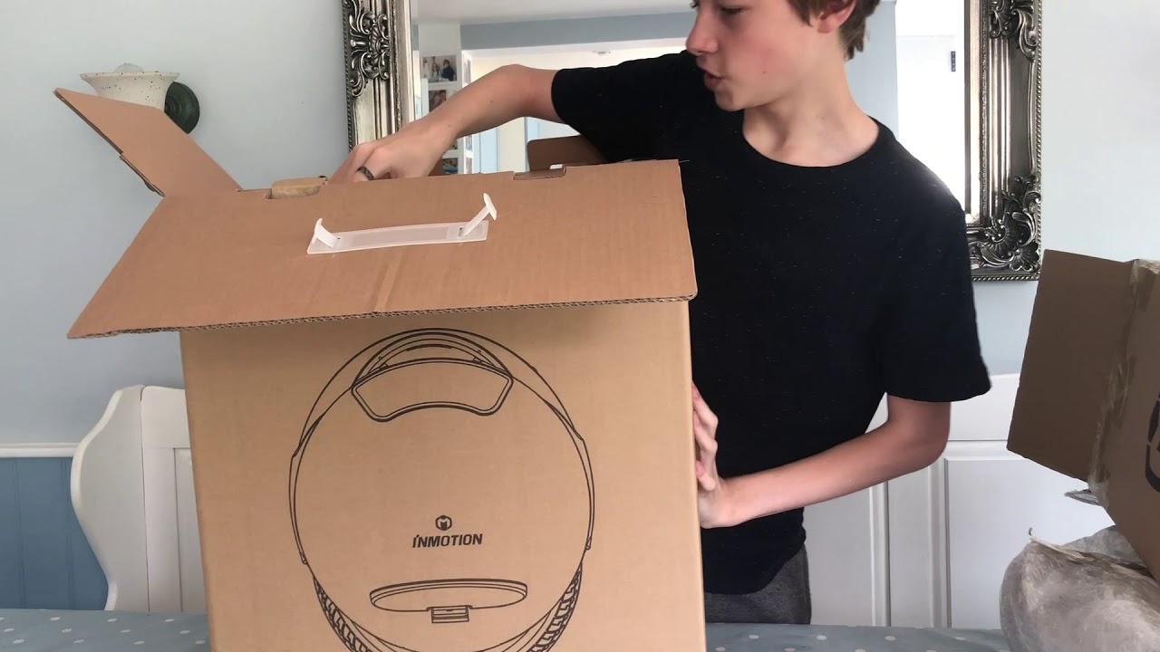 InMotion V5 Electric Unicycle / Solowheel Unboxing!