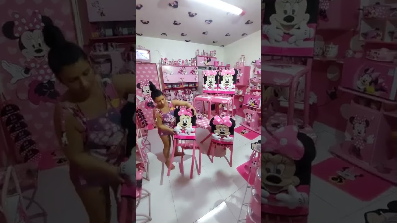 'Decoração Minniemalista': Mulher viraliza com casa toda decorada com tema Minnie
