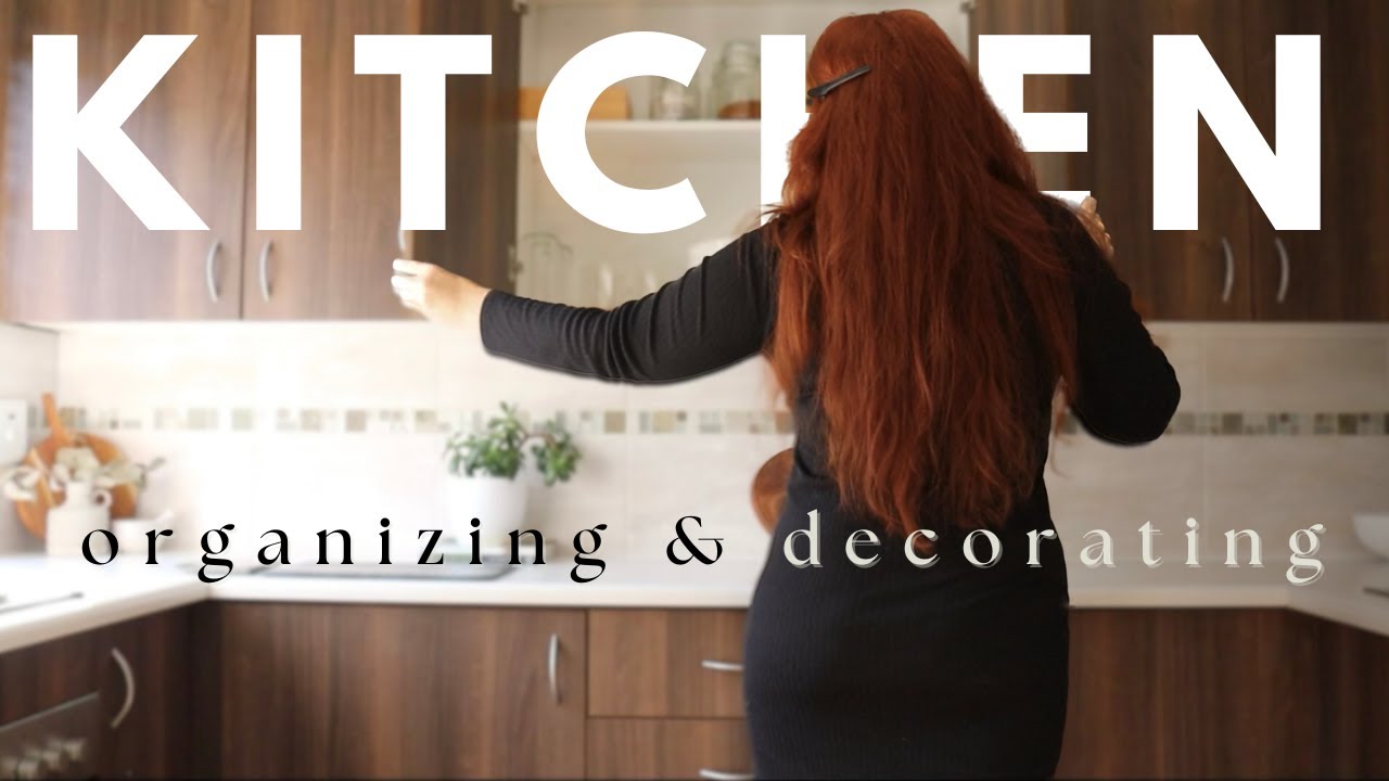 Kitchen organisation + declutter & decorating (Pinterest worthy)🪴