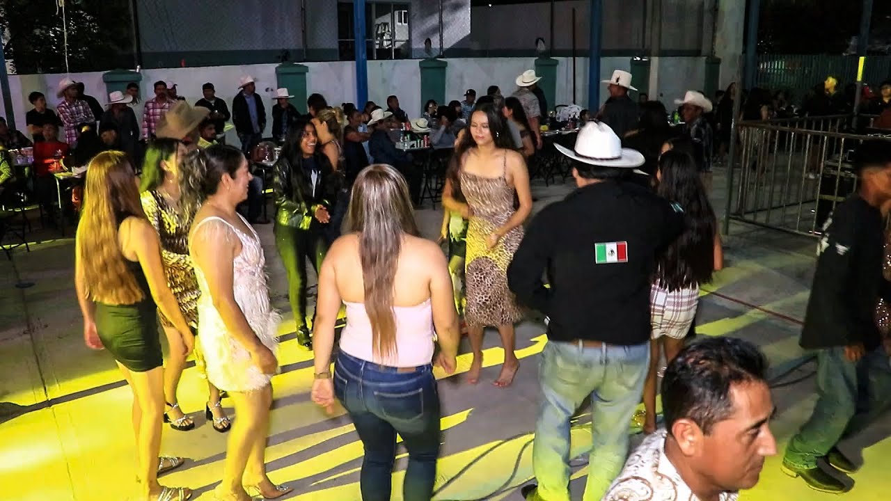 BAILE Y ENCANTO CON LOS LIBERTADORES DEL NORTE EN CALIHUALA 2025