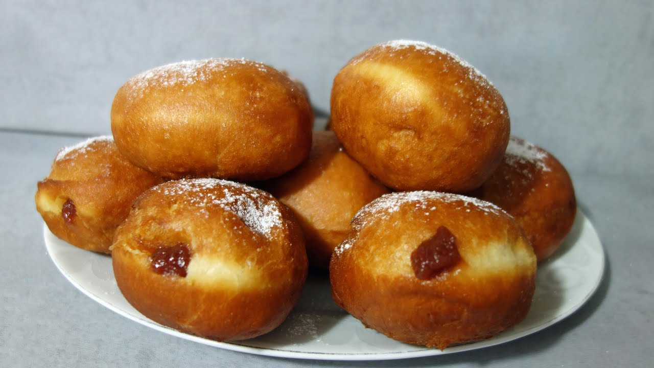 Pączki z marmoladą różaną. Przepis łatwy i sprawdzony! Puszyste pączki babci na tłusty czwartek!