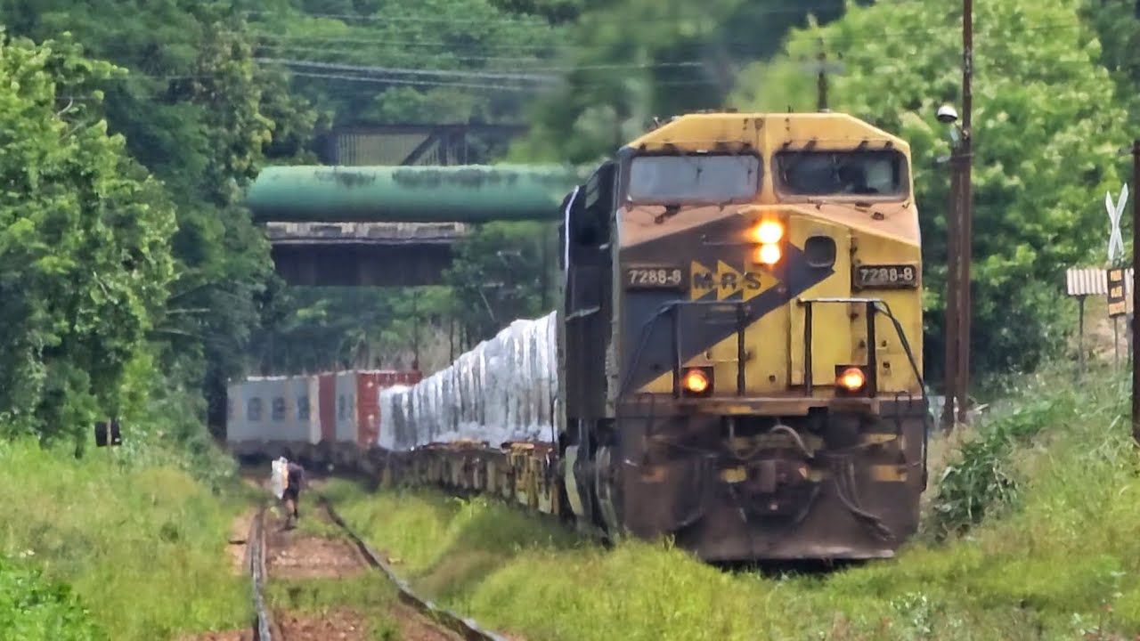 MRS - Carga geral (KSV) com 50 vagões em Seropédica - RJ.