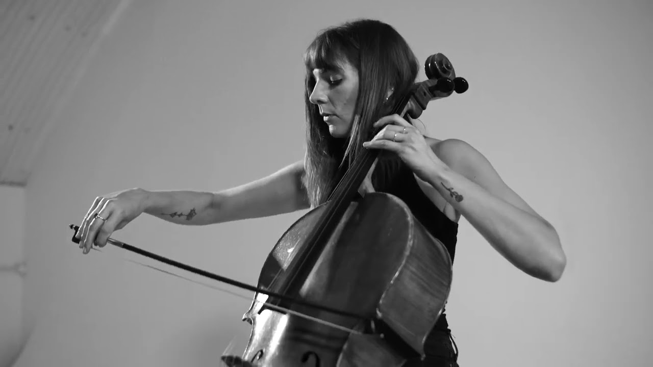 Hotline Bling/Rihanna Cello looped cover