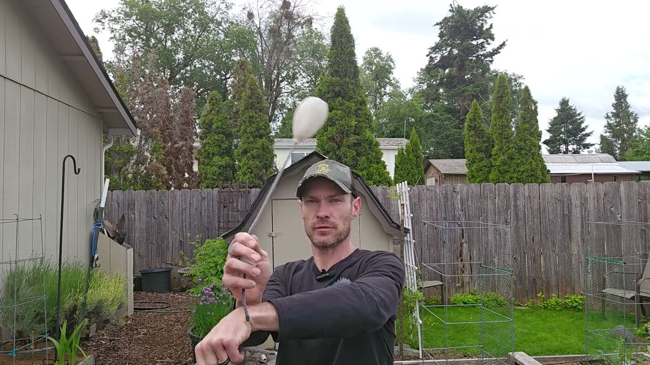 3D Poi Spinning: Introducing Vertical v. Vertical Atoms