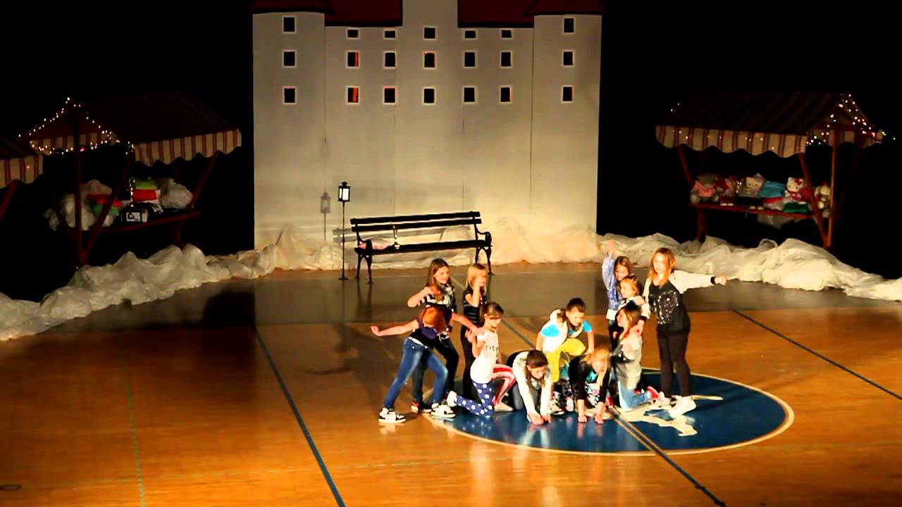 Plesni klub Idrija, Letna produkcija 2013 _004_ (C) BU.foto HD