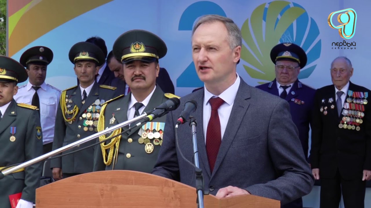 19.06.18 Выпуск молодых офицеров ВИ НГ РК на Главной площади Петропавловска(А)