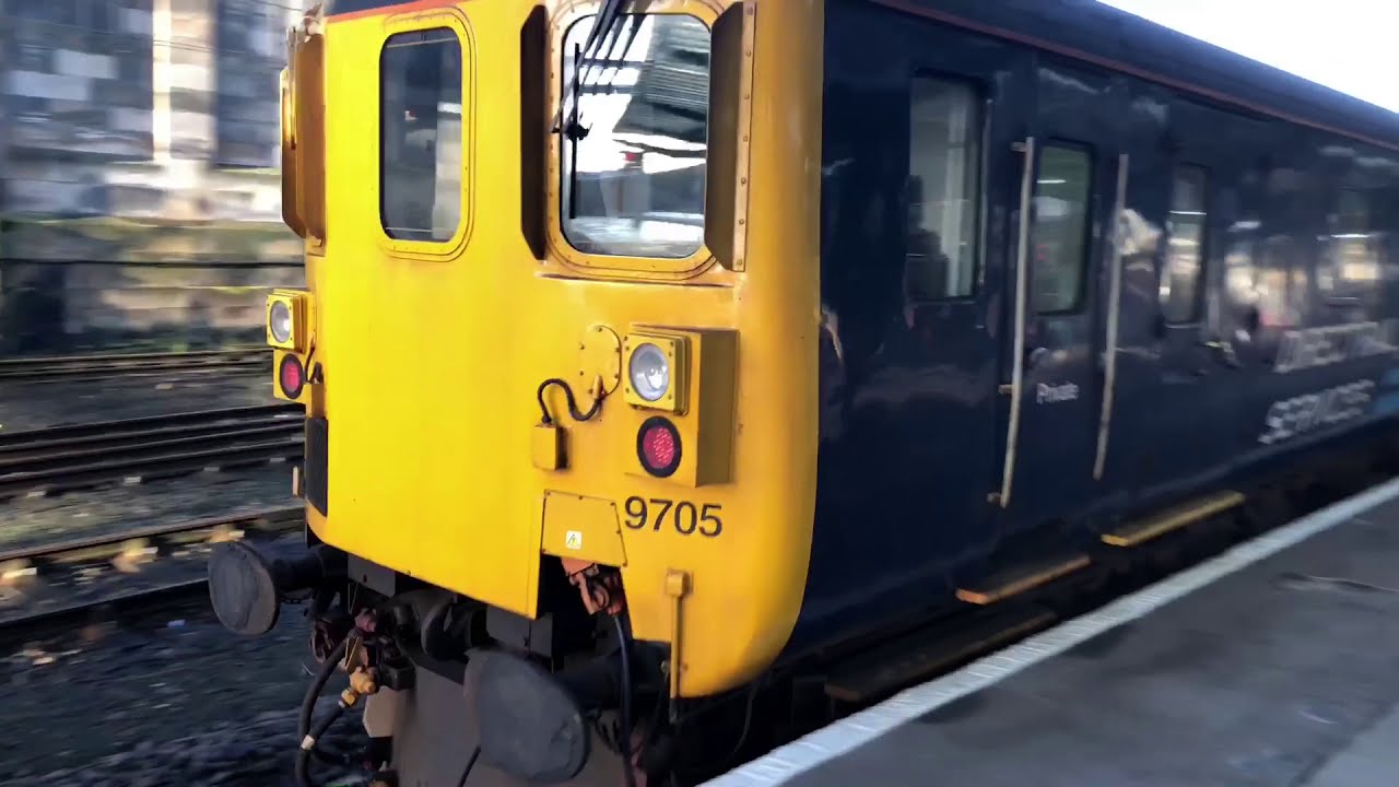 Morning action at Carlisle 20/2/18, including 37558 on loco hauled