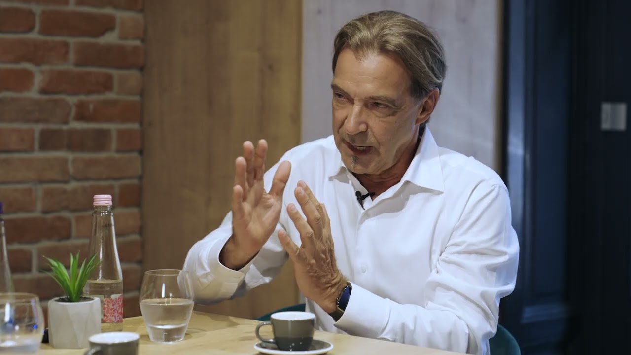 IGYUNK EGY KÁVÉT! II XII. RÉSZ II HAJAS LÁSZLÓ