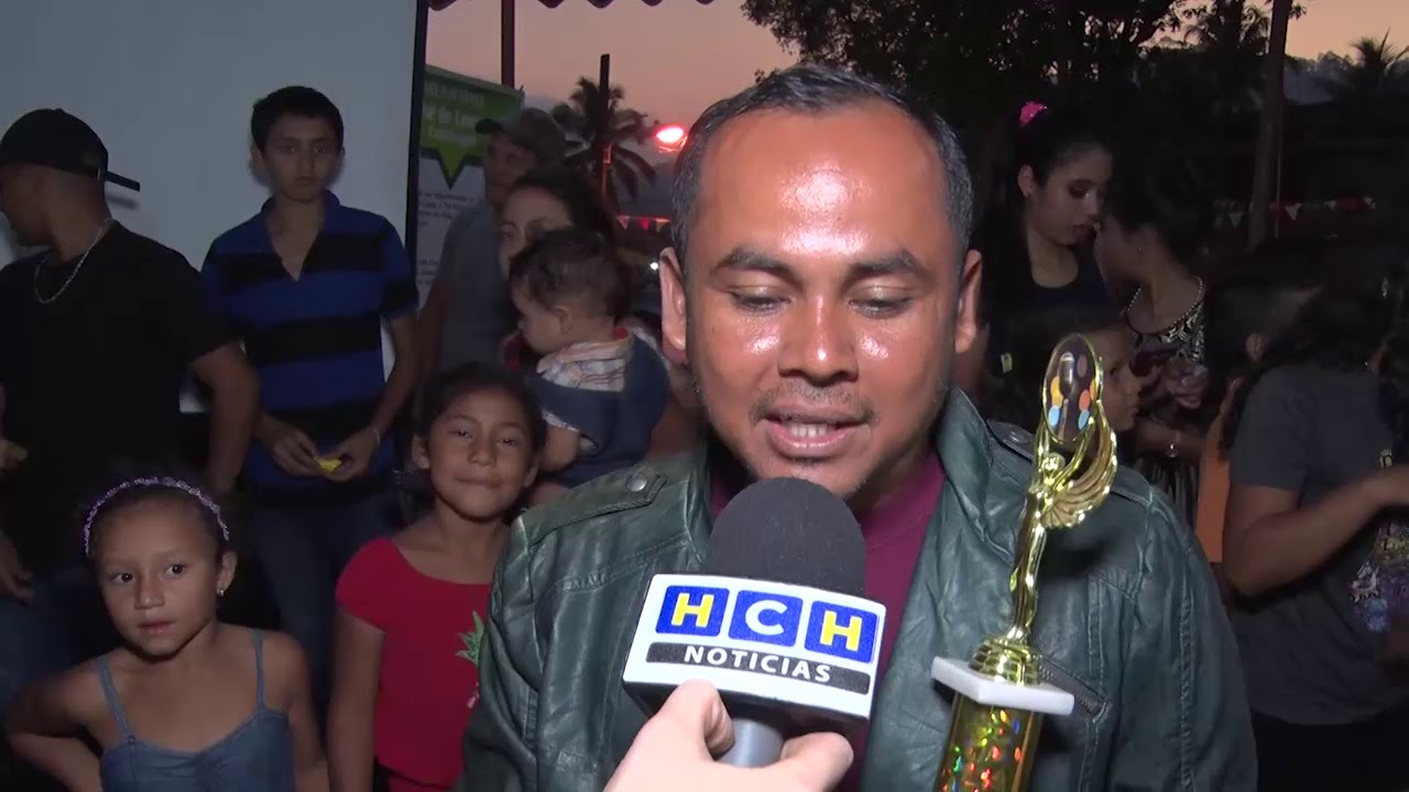 Lleno total en #SanJosé, #Comayagua donde disfrutaron al máximo el #KaraokedeHCH