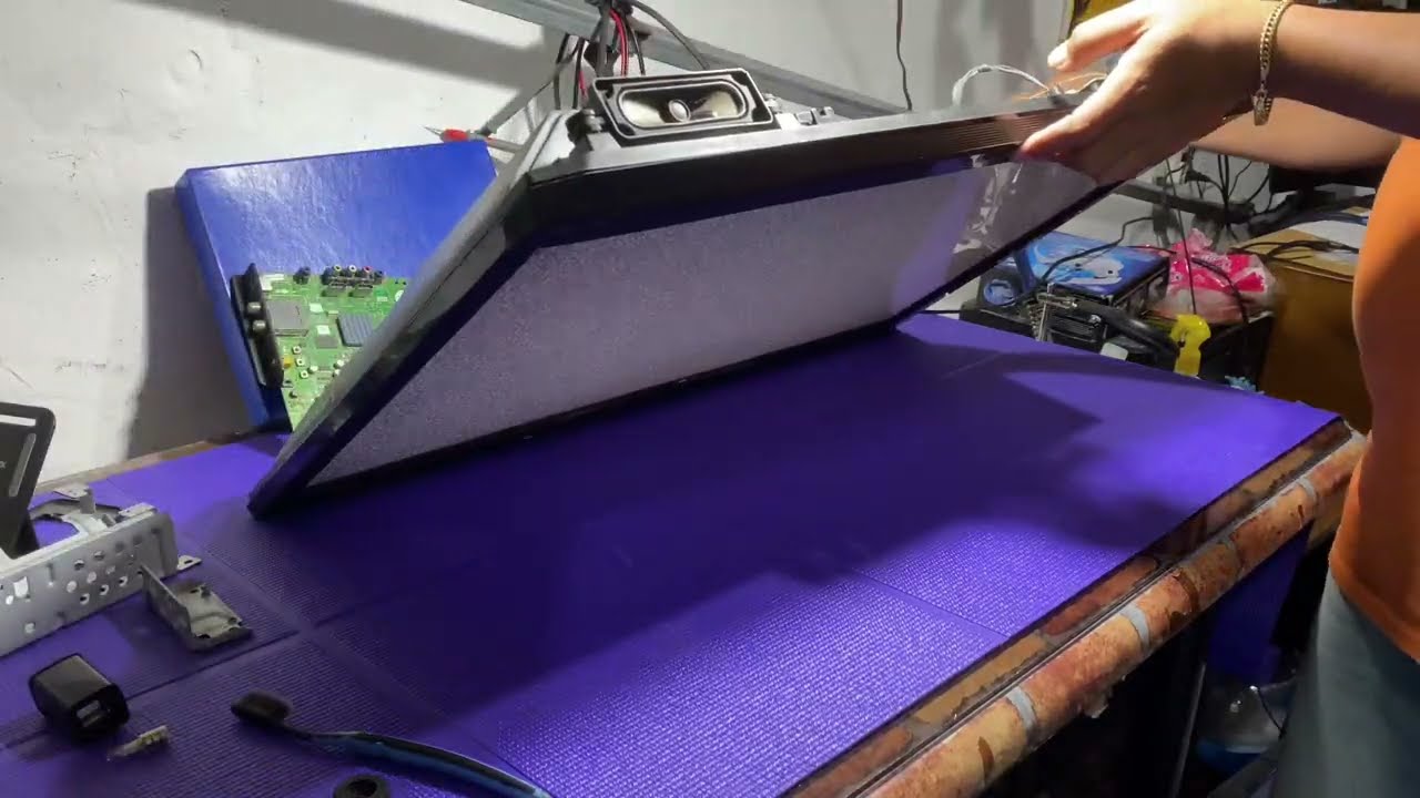 Sharp LED TV MODEL LC-32LE150M Repair Part 2 of 2