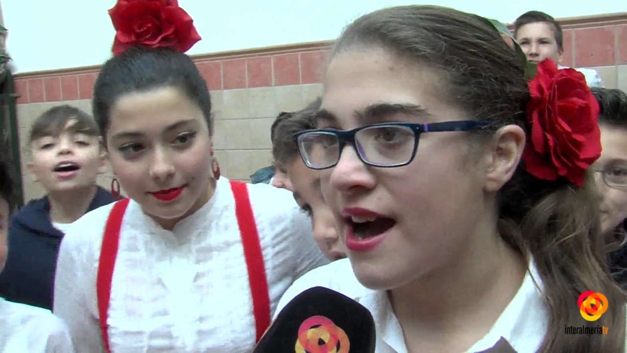 El colegio Nuestra Señora del Milagro ha celebrado el Día de Andalucía con baile y cante flamenc
