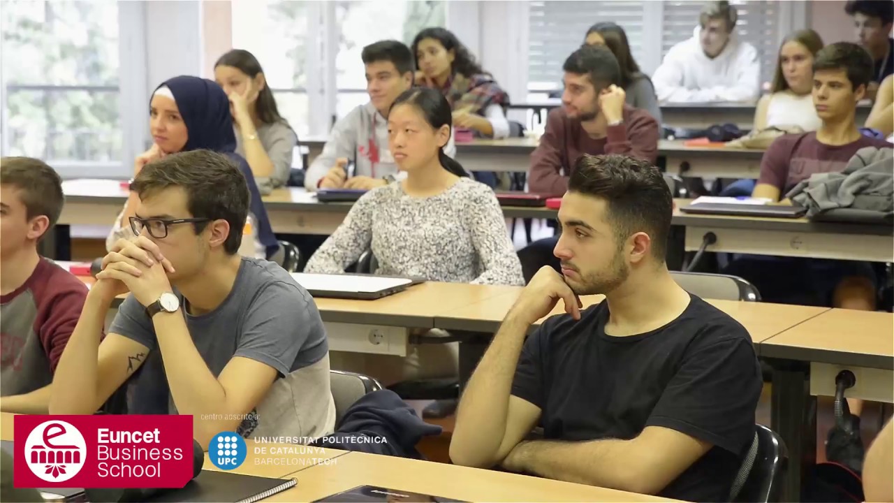 Presentaci&oacute;n grados universitarios 2017