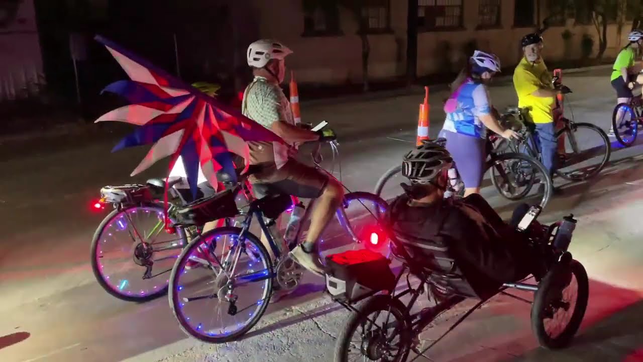 SATX Social Bike Ride | Prepping & Riding Through Downtown San Antonio