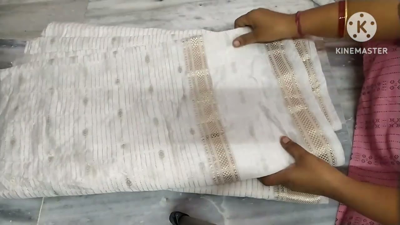 White special💞2 cut sarees 💞 300 rs