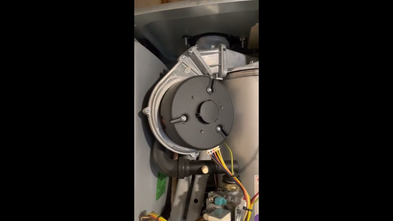 ‘My boilers making a banging noise’ quick run through of this noisy Worcester Bosch 30i erp