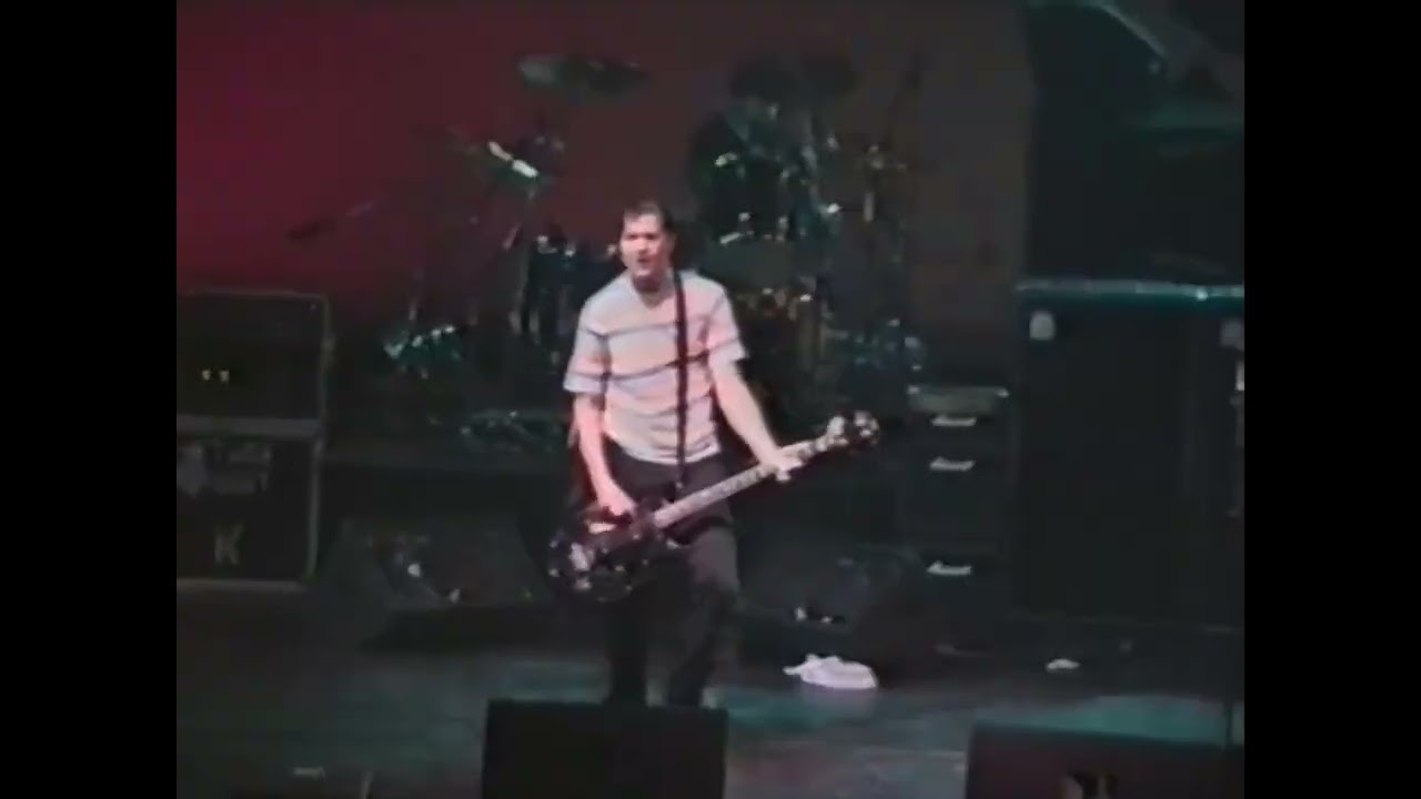 Nirvana - 02/12/94 Zenith omega, Toulon, FR - Scentless Apprentice