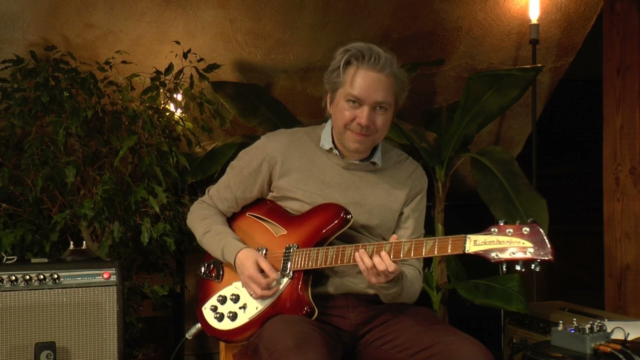 Rickenbacker model 360 from 1987 presented by Vintage Guitar Oldenburg and Tobias Hoffmann.