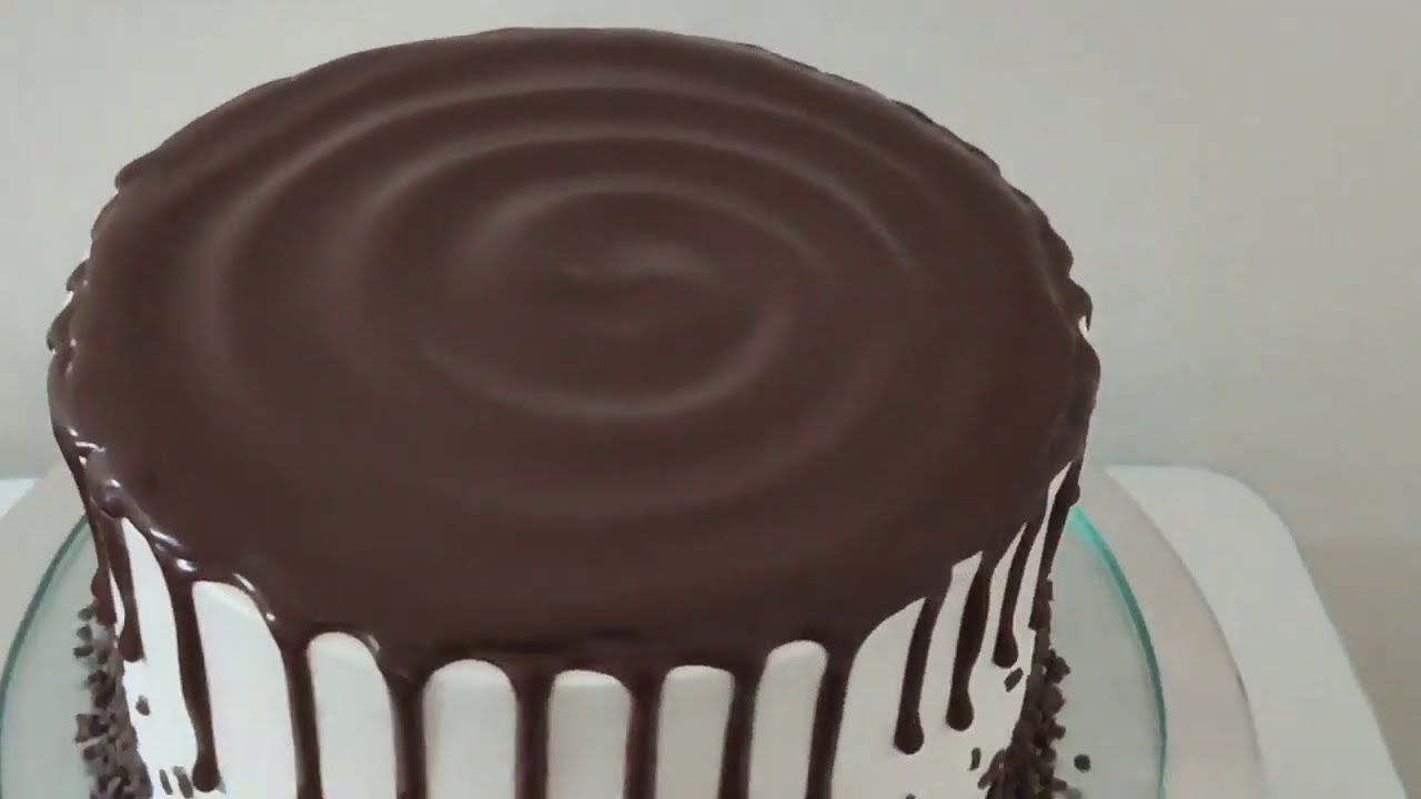 BOLO VITRINE COM DRIP CAKE | APRENDA A FAZER GANACHE  | LORENA GONTIJO