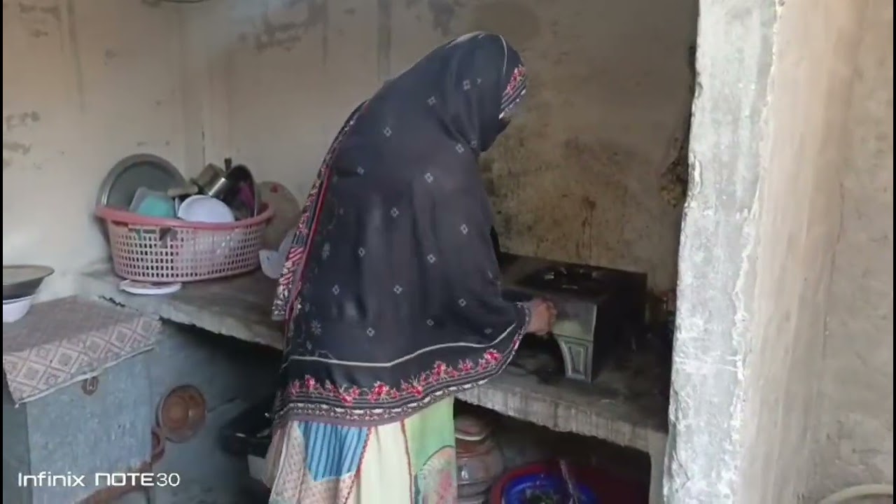 ہر چیز میں کرنٹ آ رہا ہے ؟simplebajivlog#support 