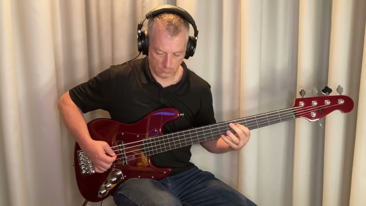 Maruszczyk Elwood 5a Fretless Candy Cola - Sound demo