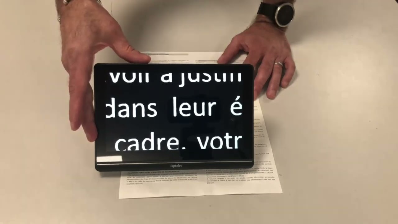 Loupe électronique Optelec Compact 8 HD : Loupe pour personnes malvoyantes