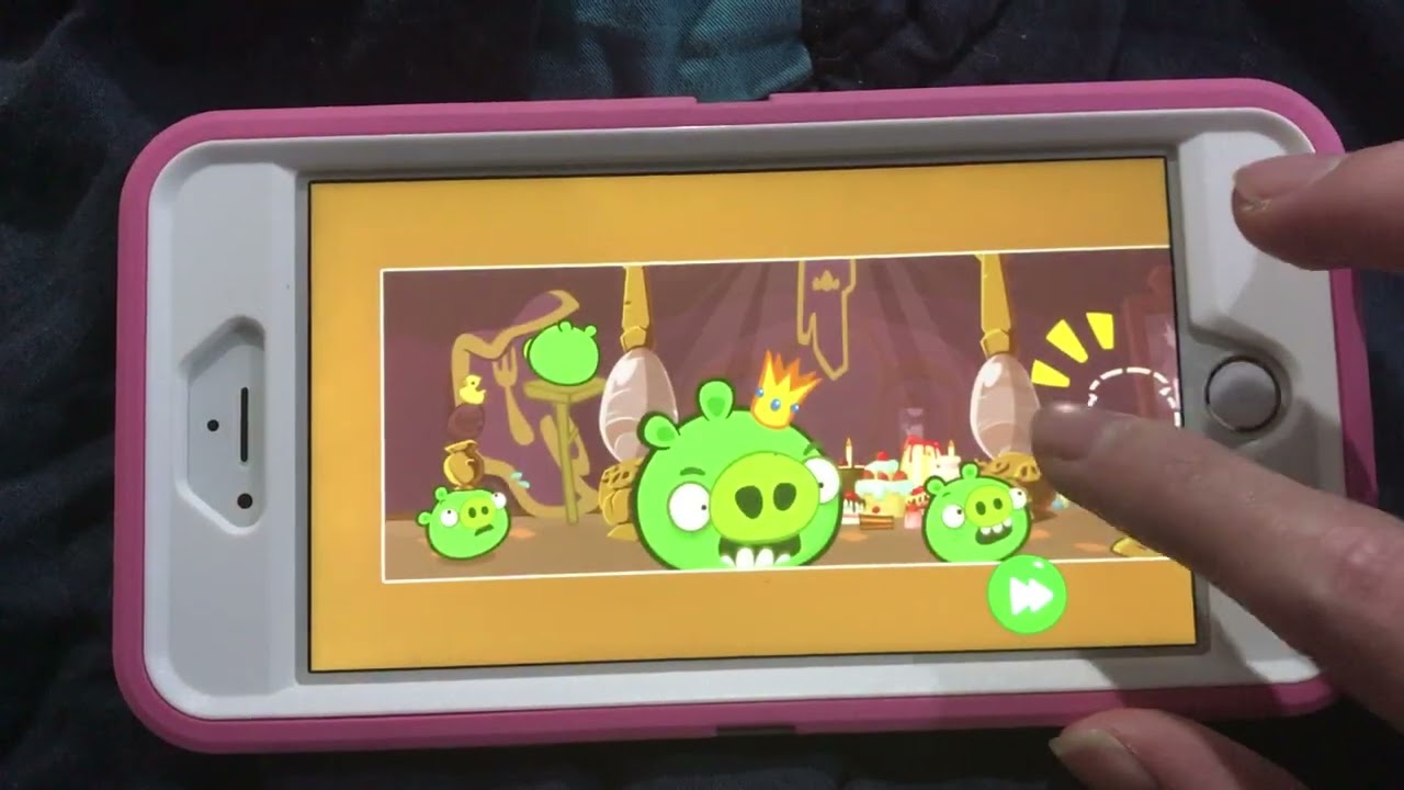 Trying Out Latest Bad Piggies On iPhone 6 Plus