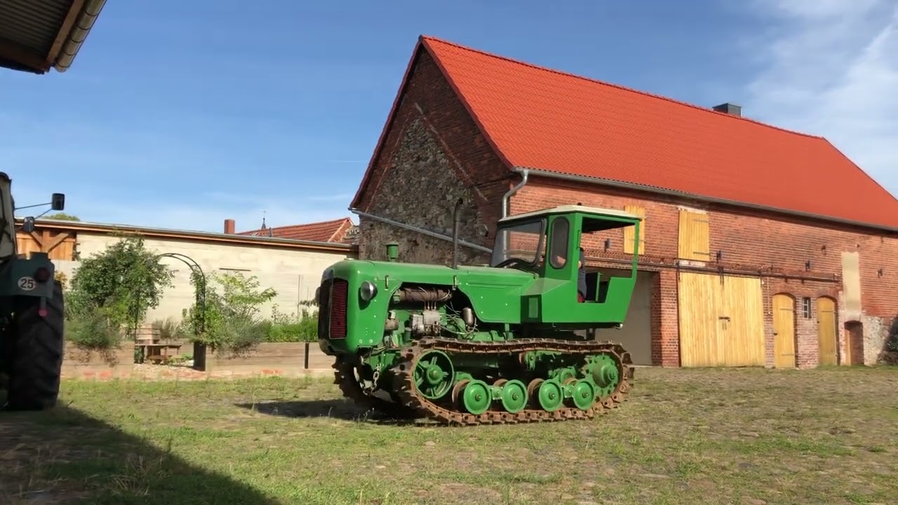 Urtrak IFA Raupe KS30 Start, Brandenburger Traktorenwerke BTW (vorm. Brennabor) kein FAMO