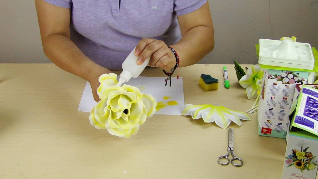 Arreglo Bodas de Oro con Rosas Jumbo Foamy