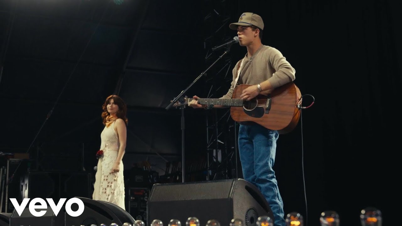 Waylon Wyatt, Willow Avalon - Smoke & Embers (Live at Stagecoach 2025)