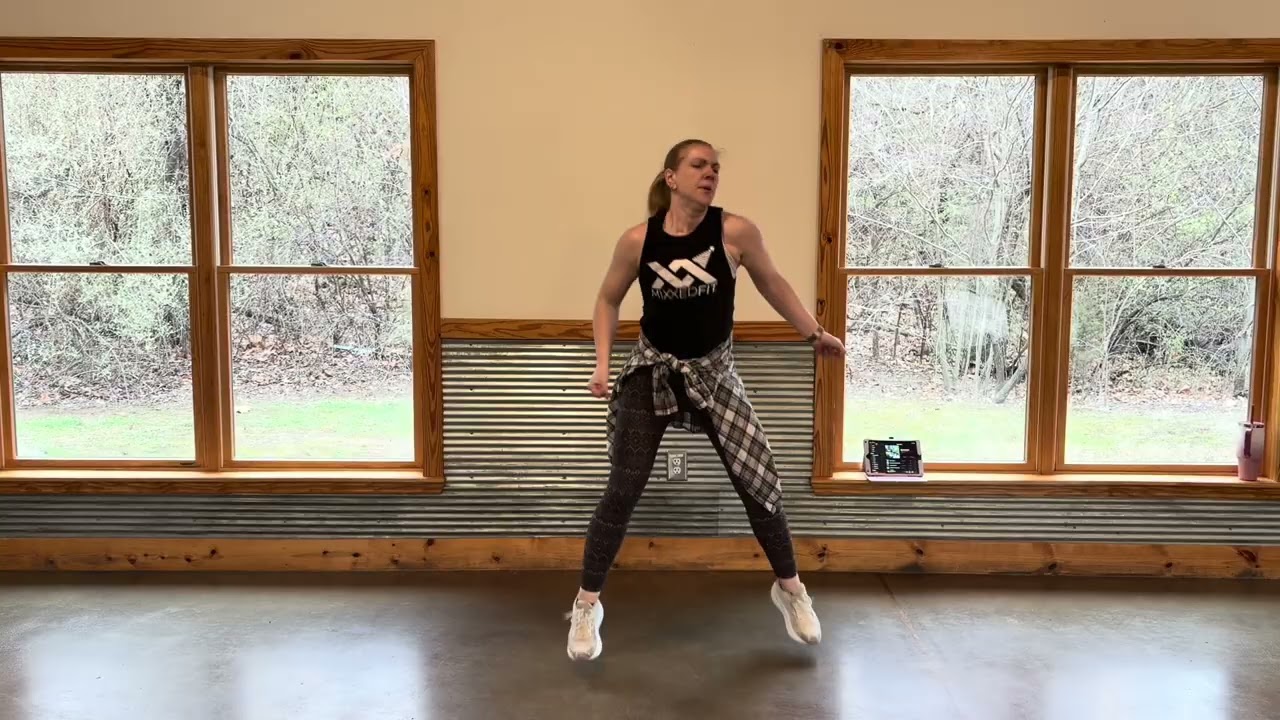 MixxedFit Low (Todrick Hall feat. Rupaul)