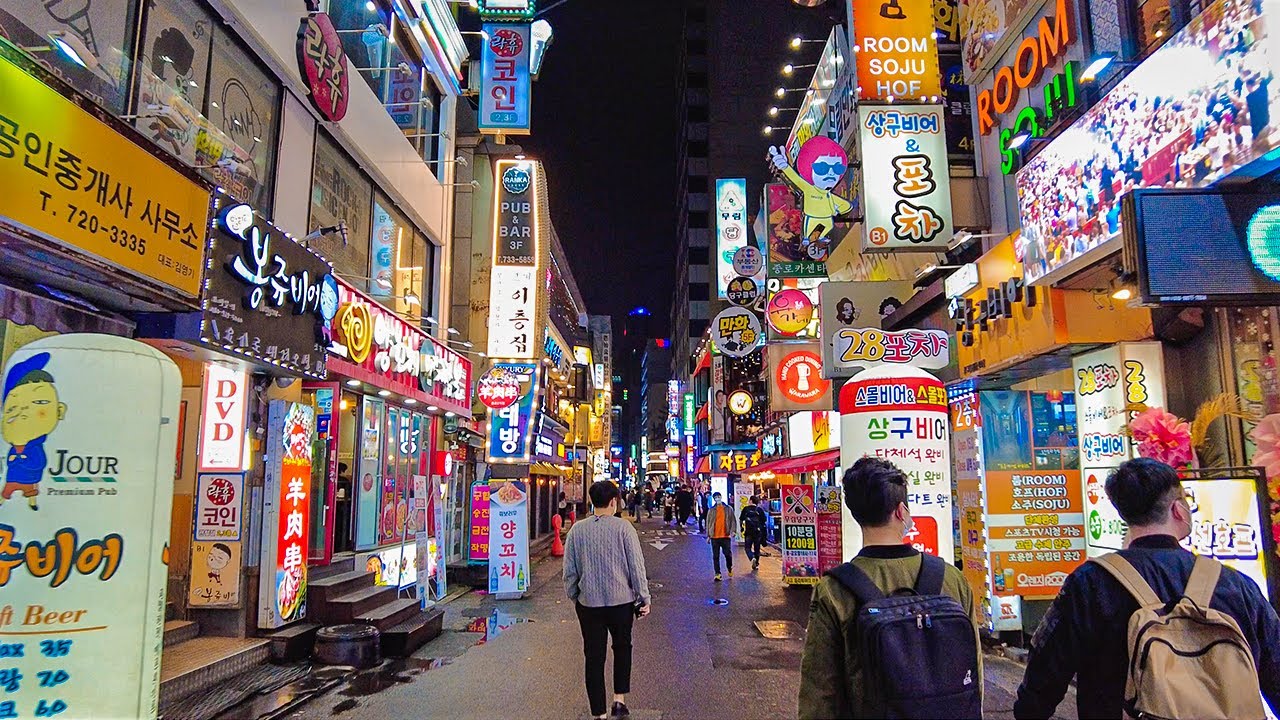 [4K] Seoul Night Walk on Cheonggyecheon Stream and Food Street Korea 서울의 밤 청계천과 젊음의 거리 걷기
