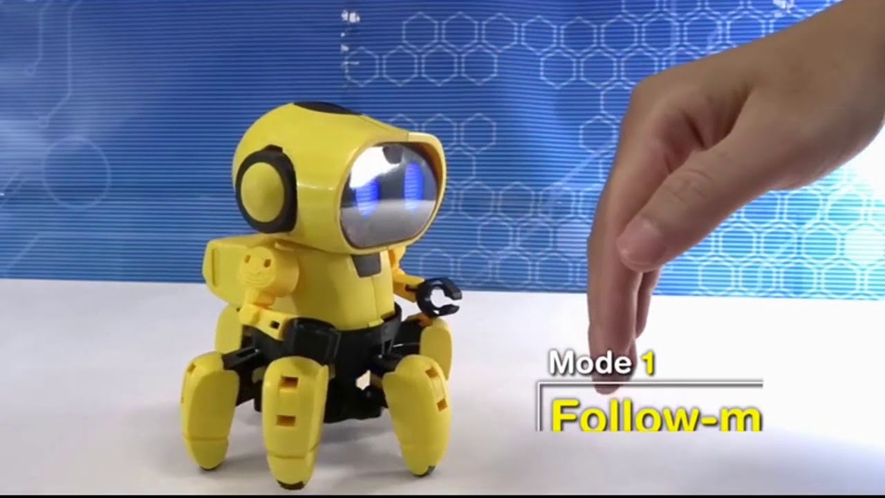 Tobbie the Robot - Interactive little fellow who loves kids