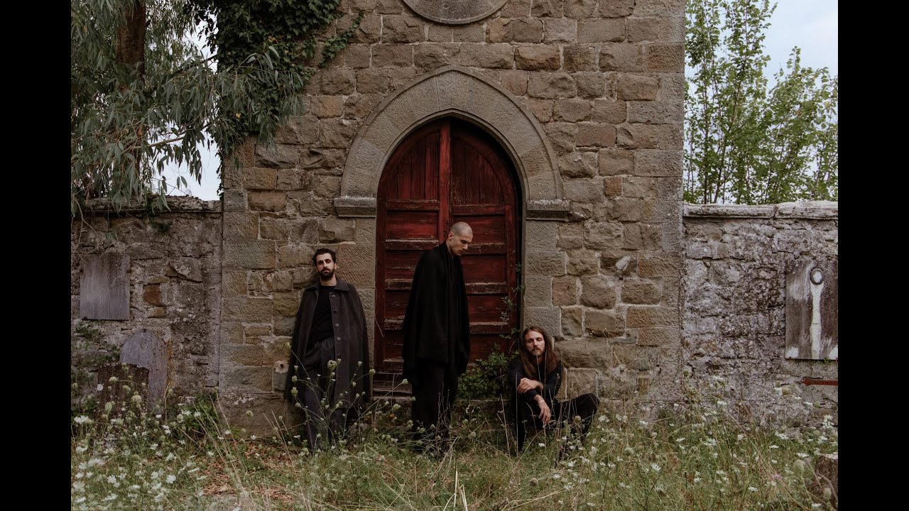 Mistici e carnali l'esordio degli Esera con l'album 