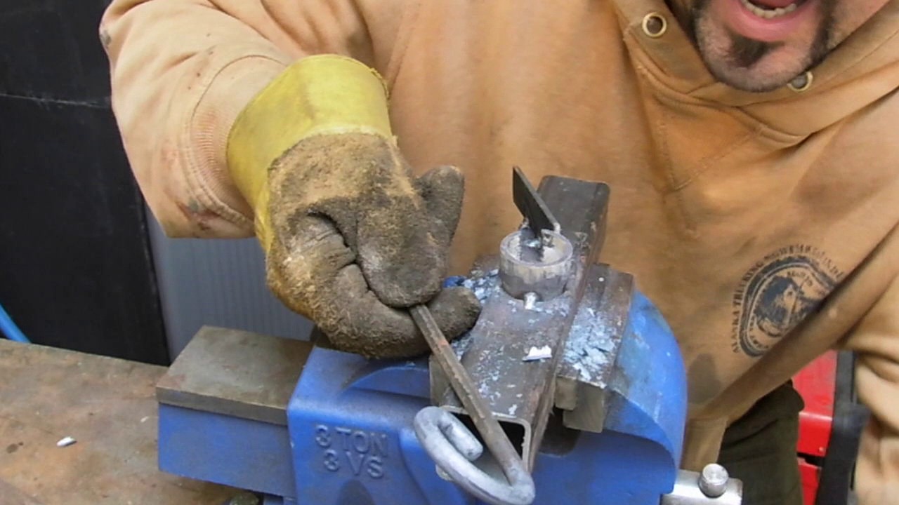 Making Metal Scrolls