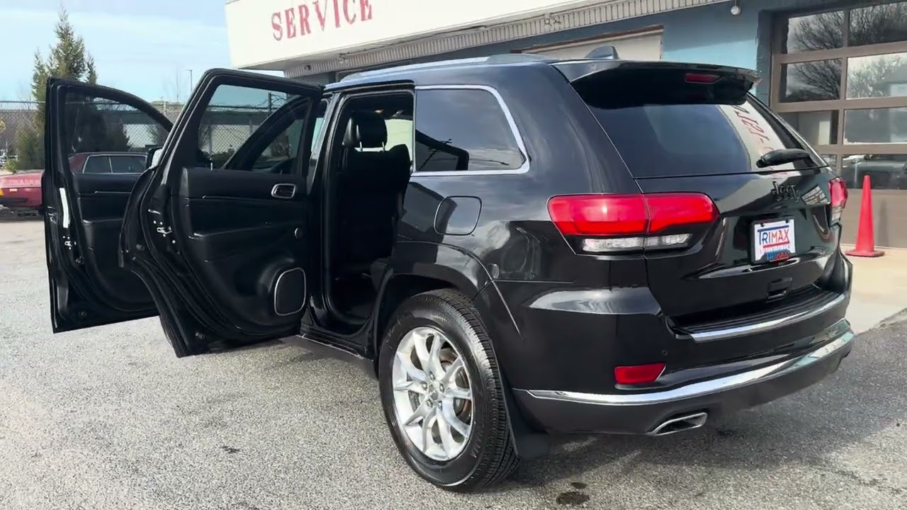 2014 Jeep Grand Cherokee SUMMIT Hemi 5.7L V8 4x, Radar Cruise, Black on Black, Zero Rust, VA Vehicle