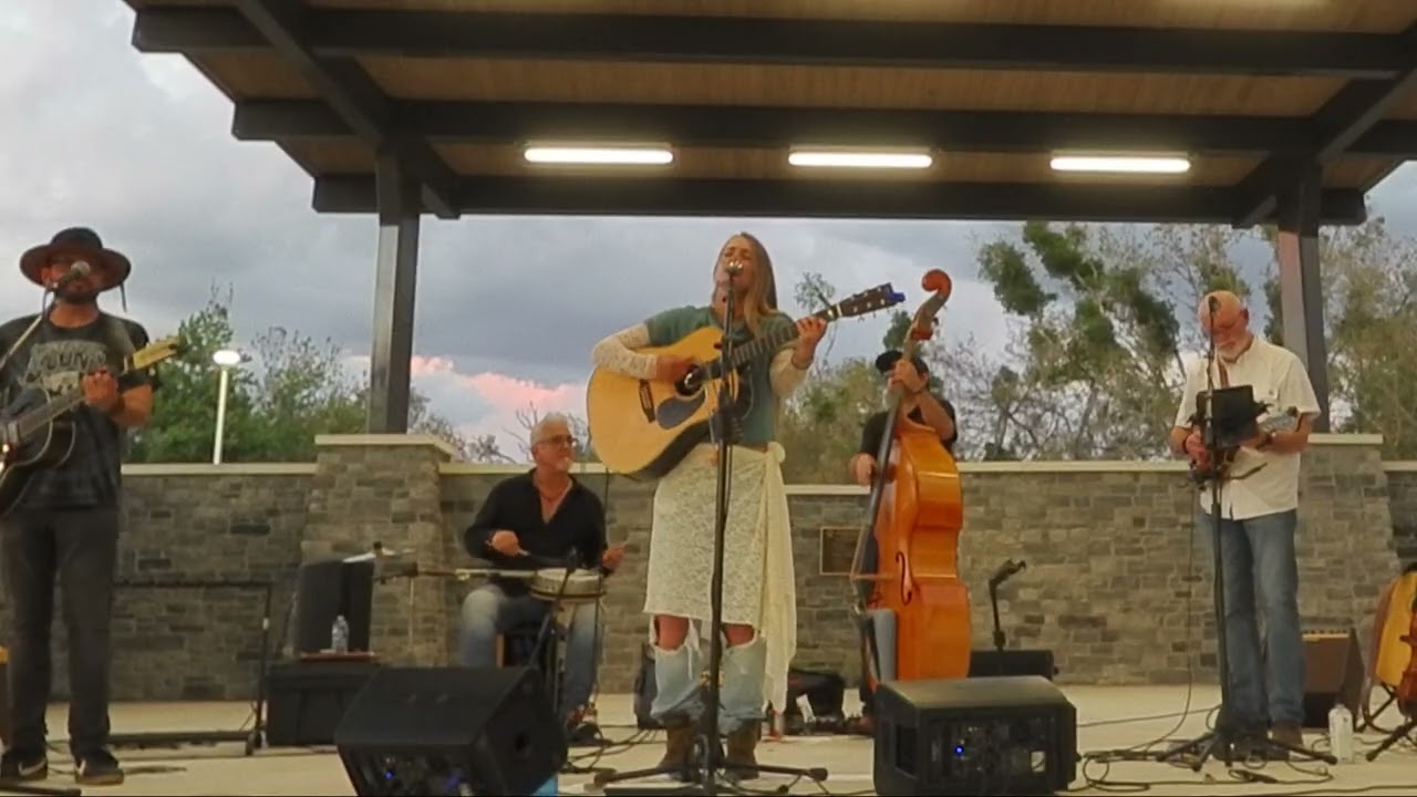 Lightning Strikes Again - - Live Americana Folk Rock - Cassie Jean and the Fireflies