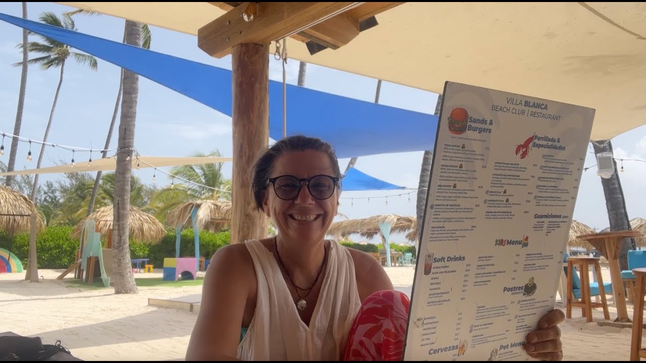 Strand Club Villa Blanca, Restaurant in Los Corales am Strand
