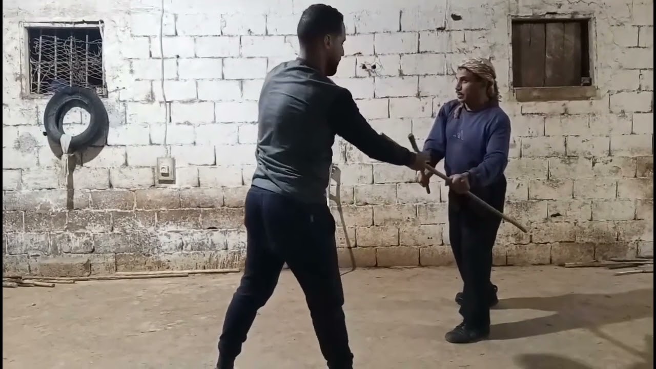 حصة تدريبية مع الشيخ علي حفظه الله نصائح في القمة Algérien Traditionnelle Combat Stick Oran