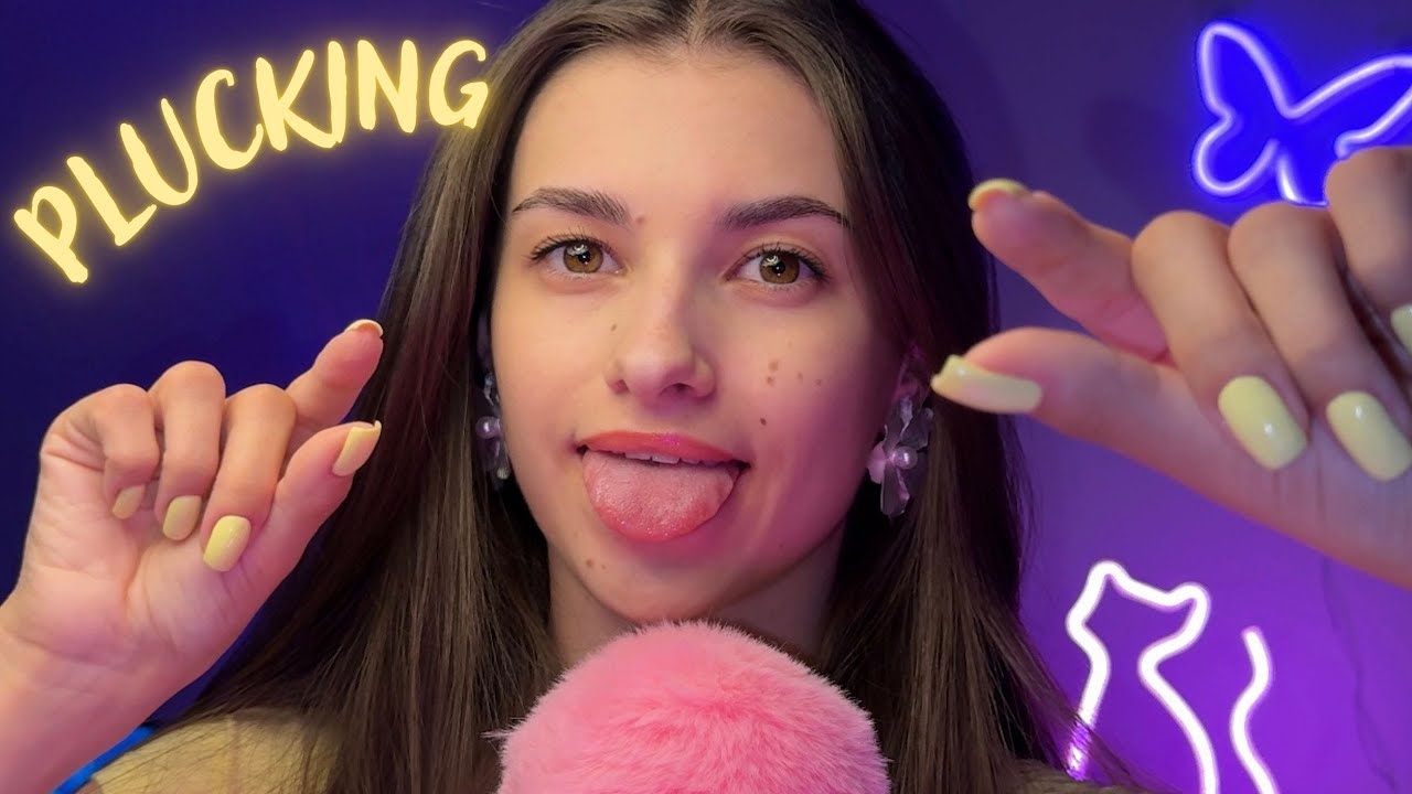 Asmr | Plucking your negative energy & Mouth Sounds 👅🤭