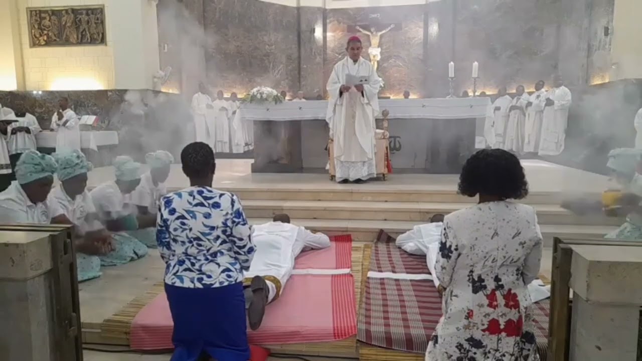 Cântico da Ladainha de Todos os Santos _ Hina hi Kombeleli