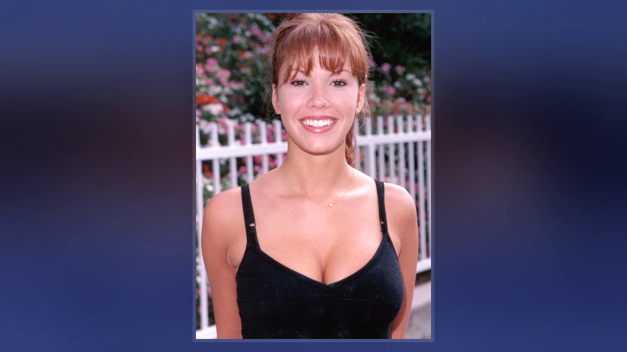 Nikki Cox
