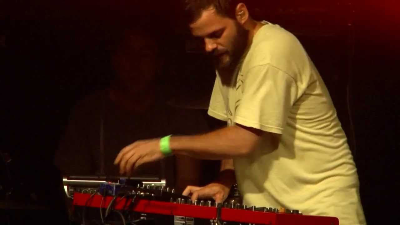 Delorean - Real Love (House of Vans 2013)