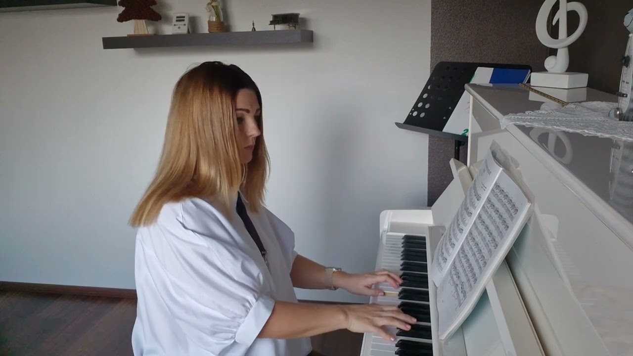 Anna Luja - J.S. Bach: Prelude No.1, BWV 846  (Das Wohltemperierte Klavier)